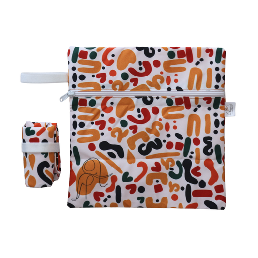 Reusable washable wet bag for soiled baby clothes and nappy bag essentials