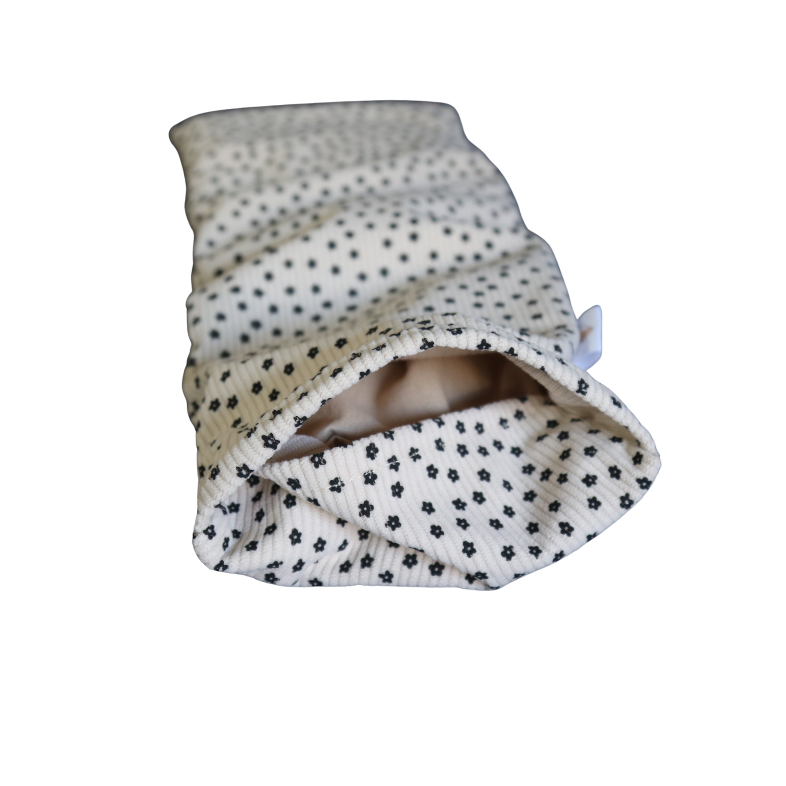 Natural grain heat pack/hottie with washable cover relieves pain in neck, shoulder and back. This bean bag can also be used for cold therapy. Made locally in Johannesburg South Africa by Two Eddyphants