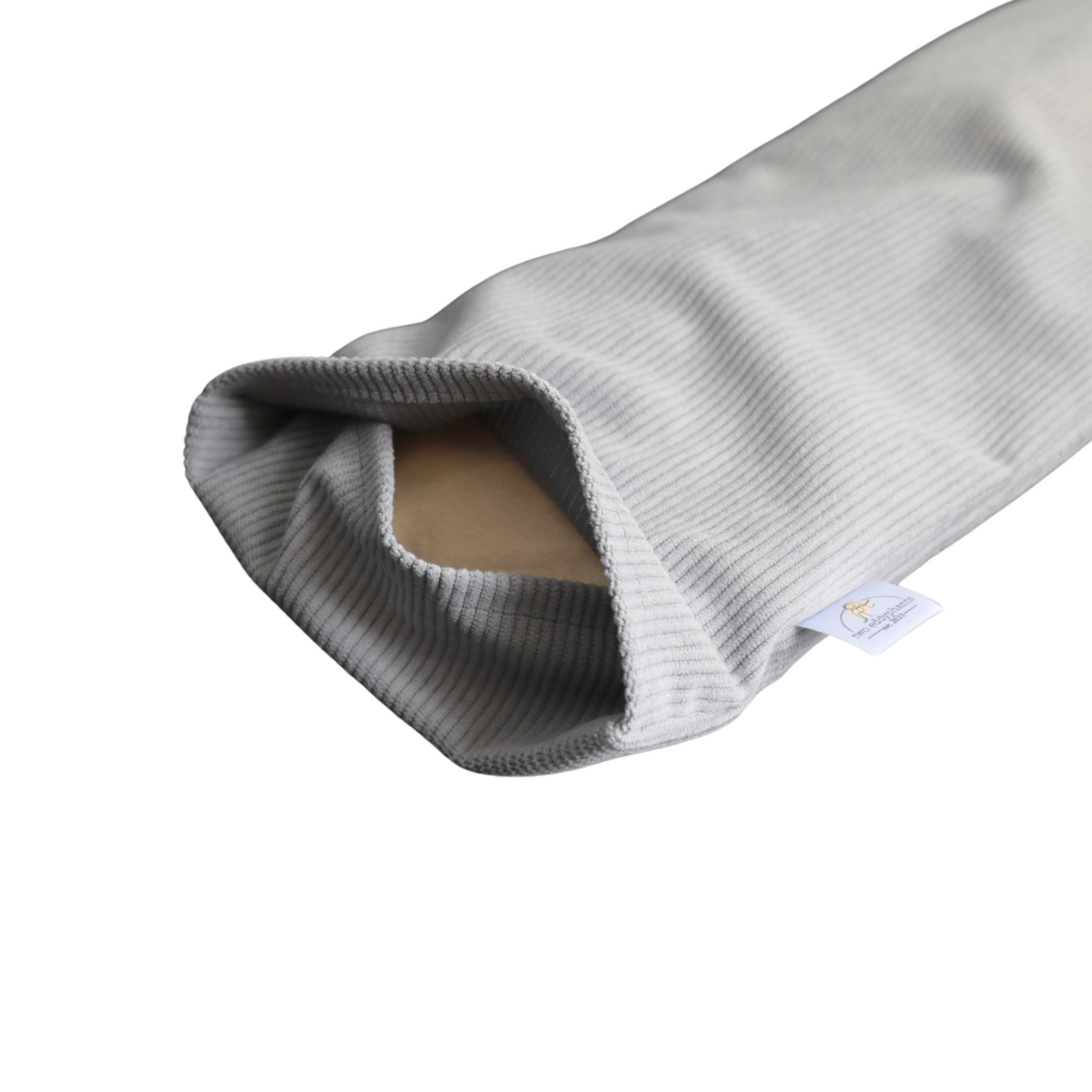 Natural grain heat pack/hottie with washable cover relieves pain in neck, shoulder and back. This bean bag can also be used for cold therapy. Made locally in Johannesburg South Africa by Two Eddyphants