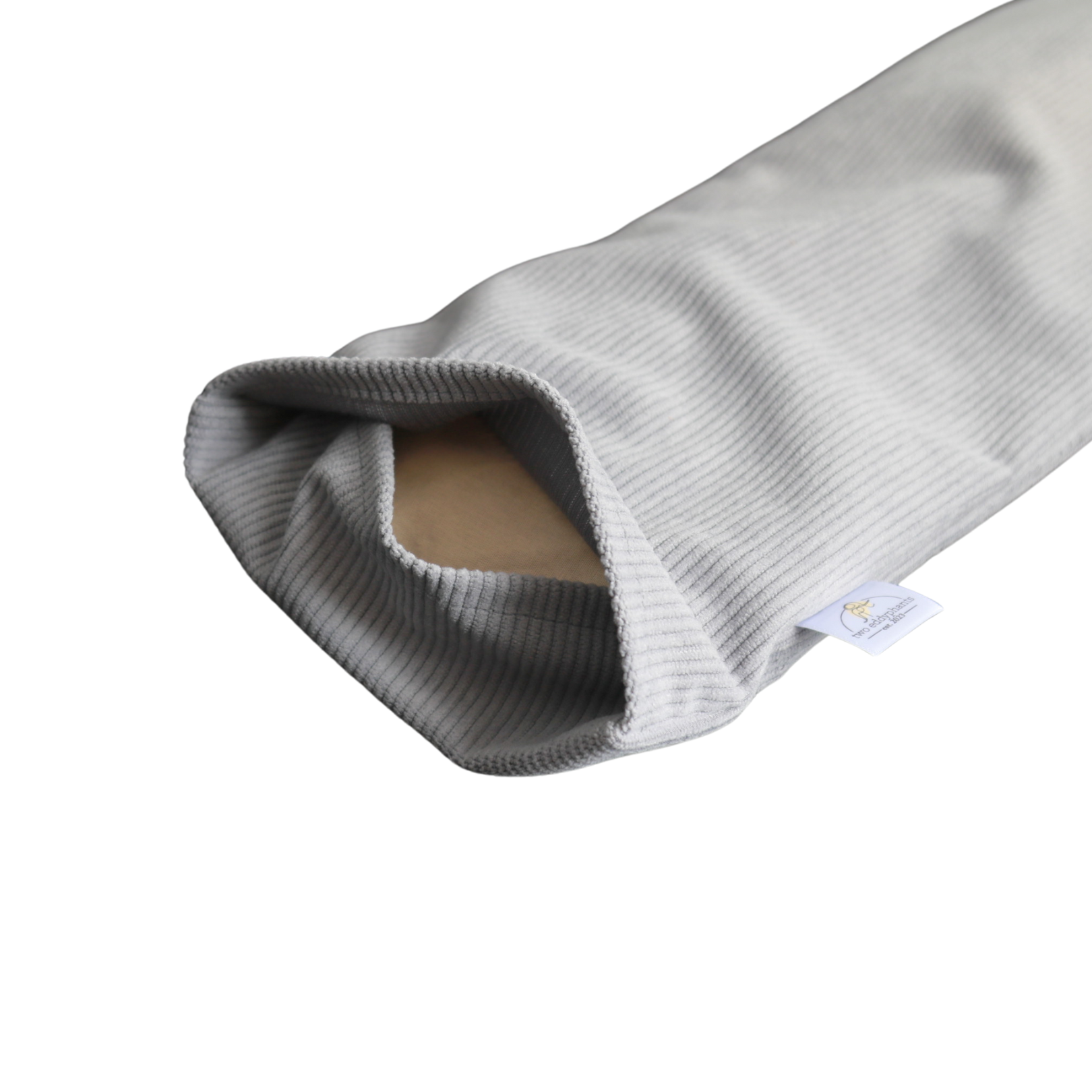 Natural grain heat pack/hottie with washable cover relieves pain in neck, shoulder and back. This bean bag can also be used for cold therapy. Made locally in Johannesburg South Africa by Two Eddyphants